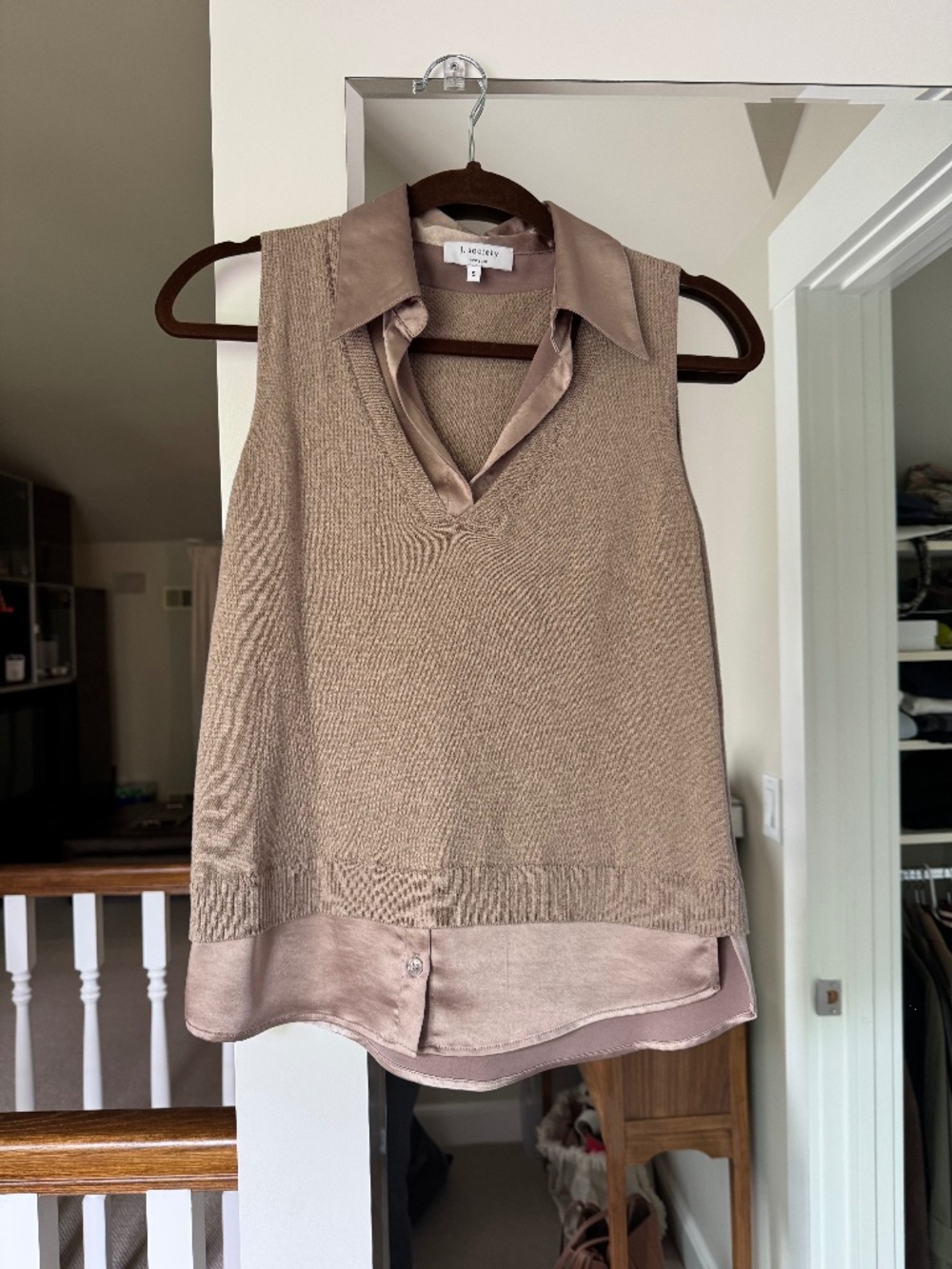 J Society taupe knit vest with attached silk collar and hem size Small